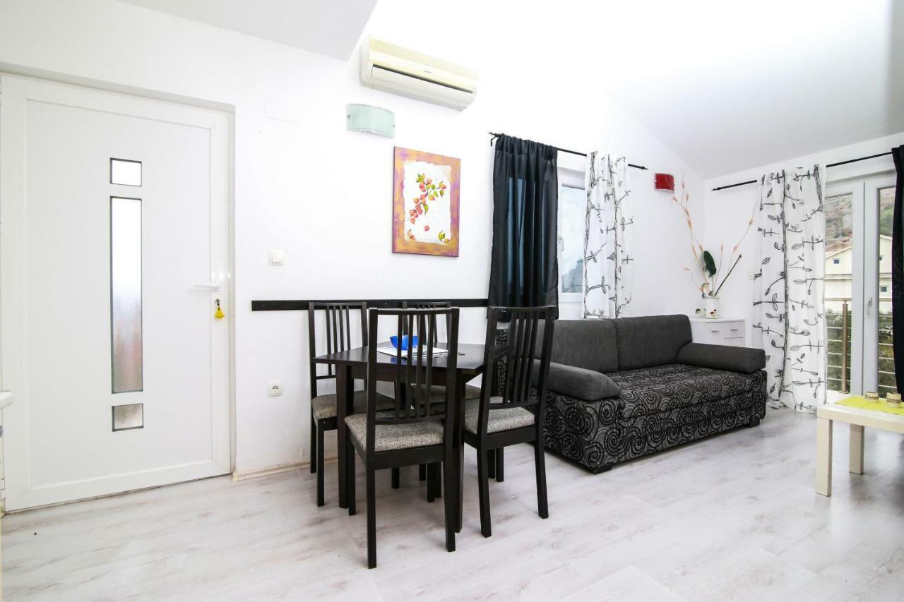 Apartments Alma Подгора Екстериор снимка