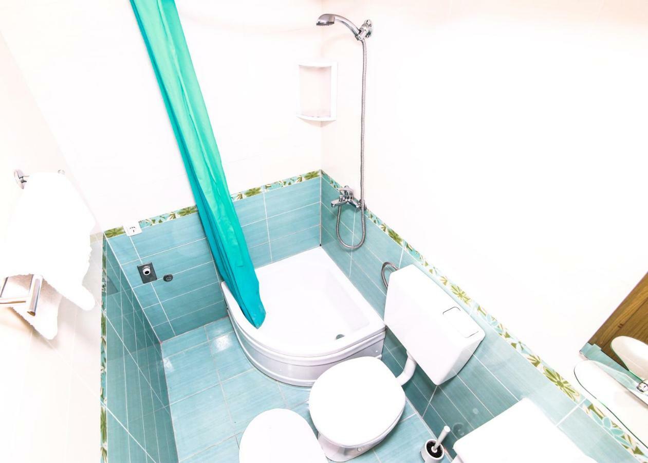 Apartments Alma Подгора Екстериор снимка