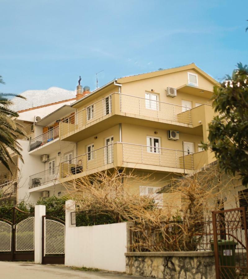 Apartments Alma Подгора Екстериор снимка